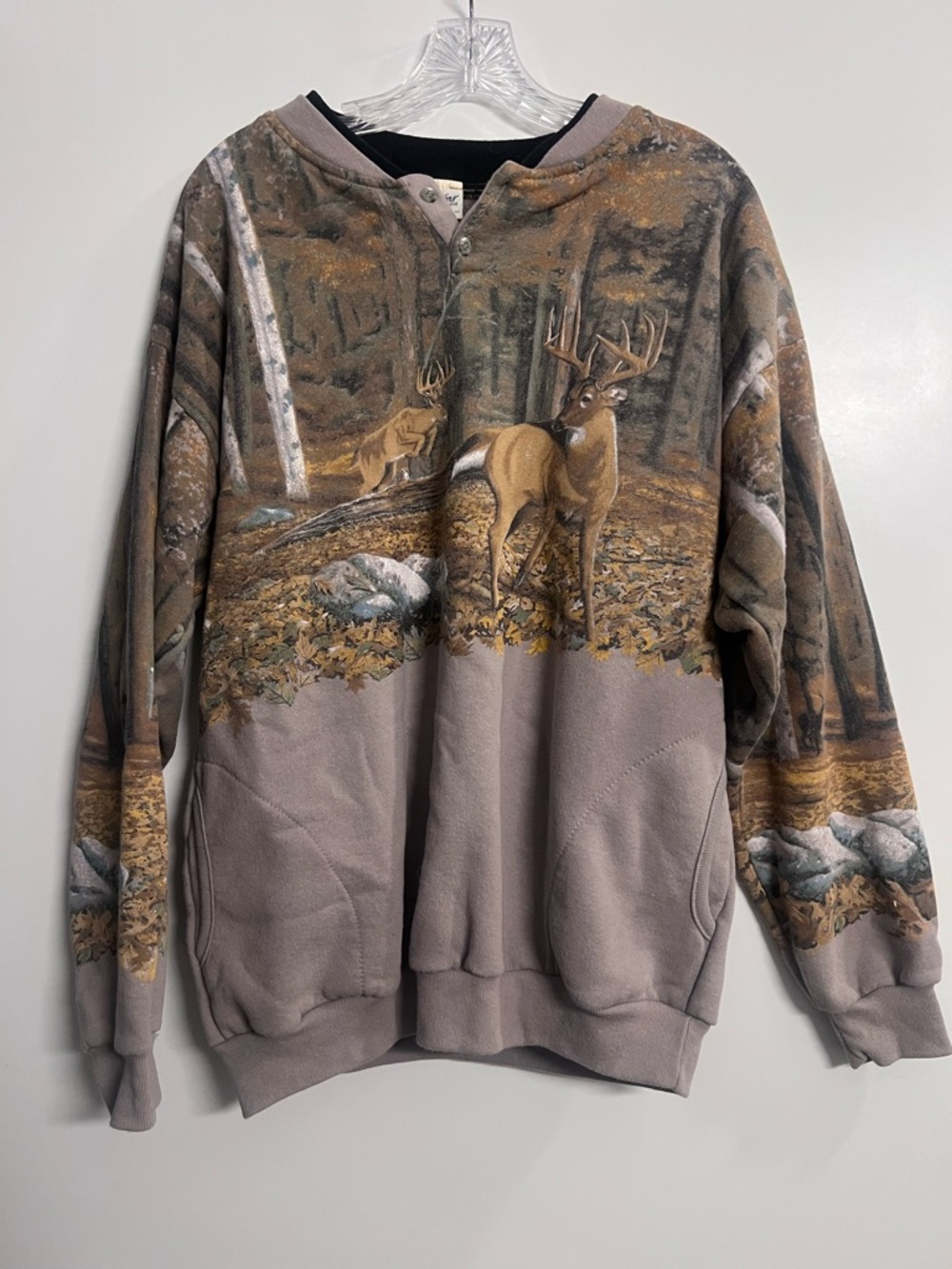 Men’s Pull on sweater with deer design